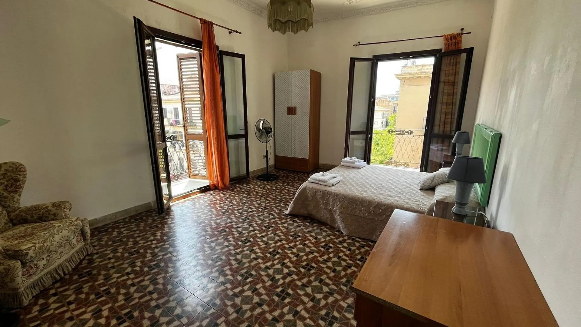 Mille Lire Peppe'S Home Palermo Guest house