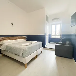 Prati Boutique Pensión Roma